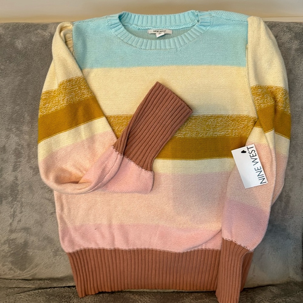 NWT women’s large Nine West puff sleeve striped sweater.